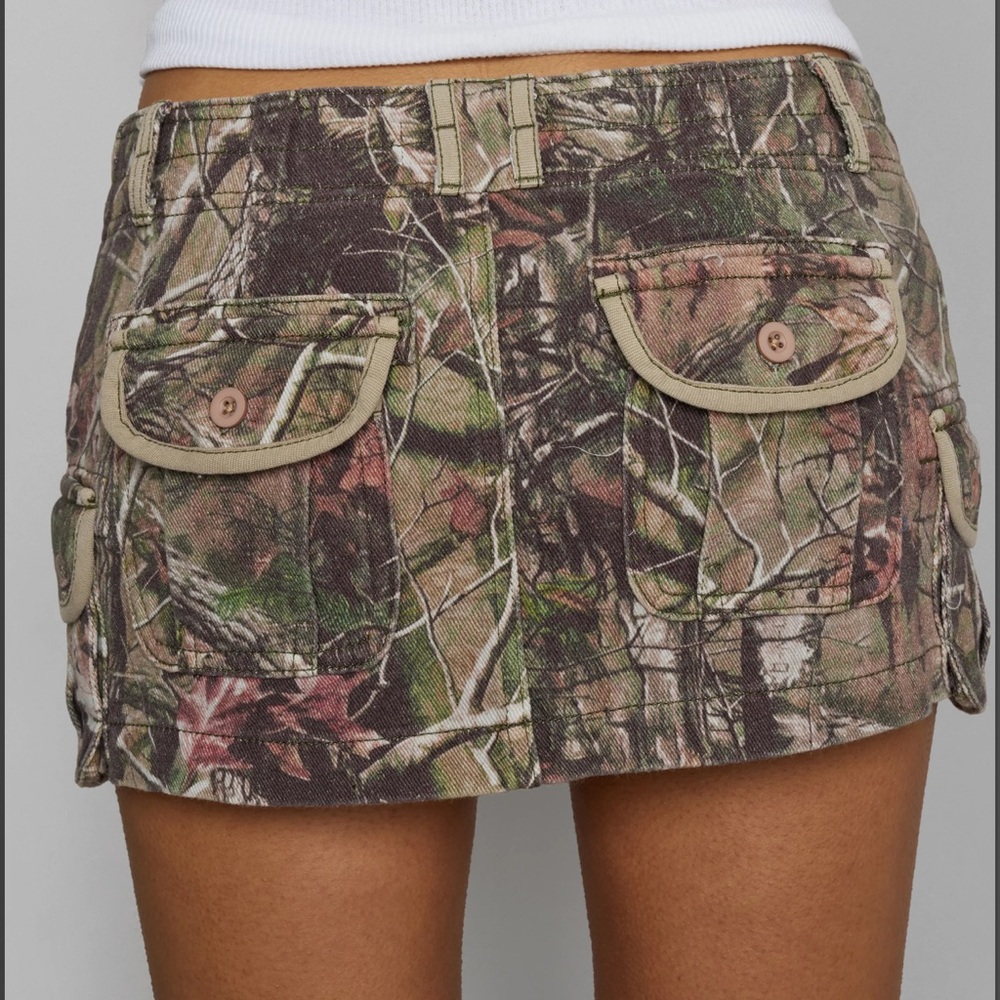 Danielle Guizio Camouflage Mini Skirt - Picture 2 of 7